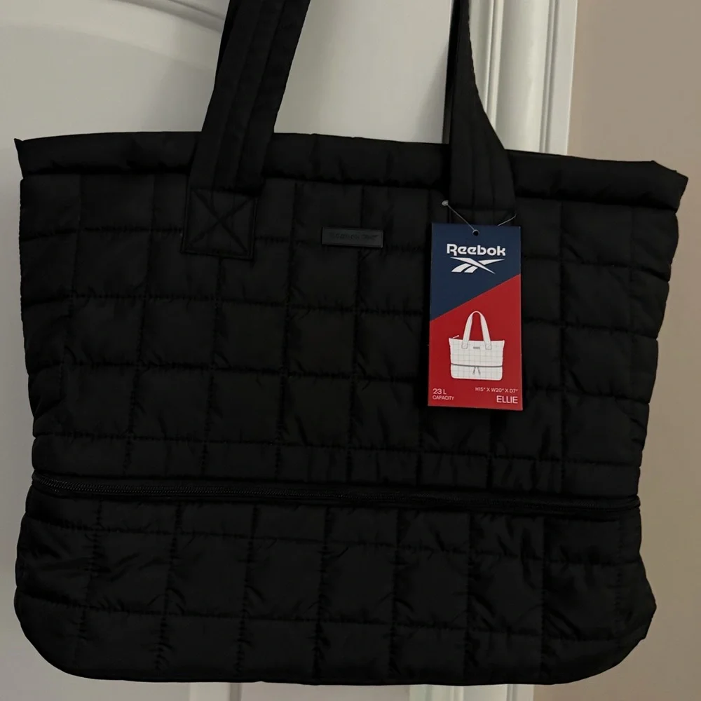 Brand new”Reebok”(ELLIE)tote bag.Size-H-15”,W-20”xD7”.23L capacity.Color-black🖤 - Picture 3 of 14